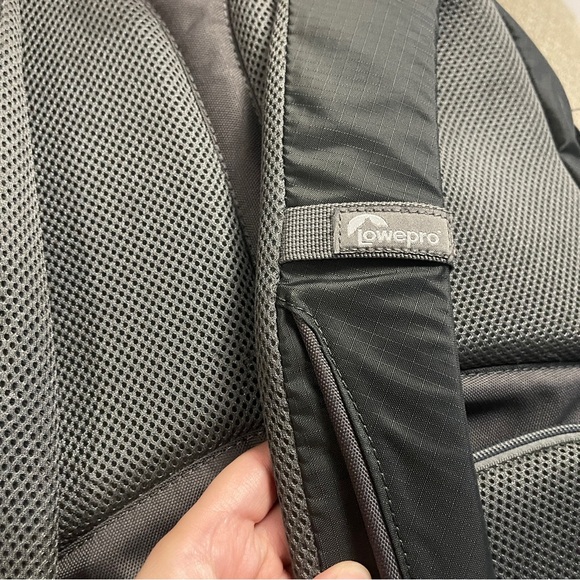 Lowepro Photo Hatchback Camera Bag - Picture 5 of 16